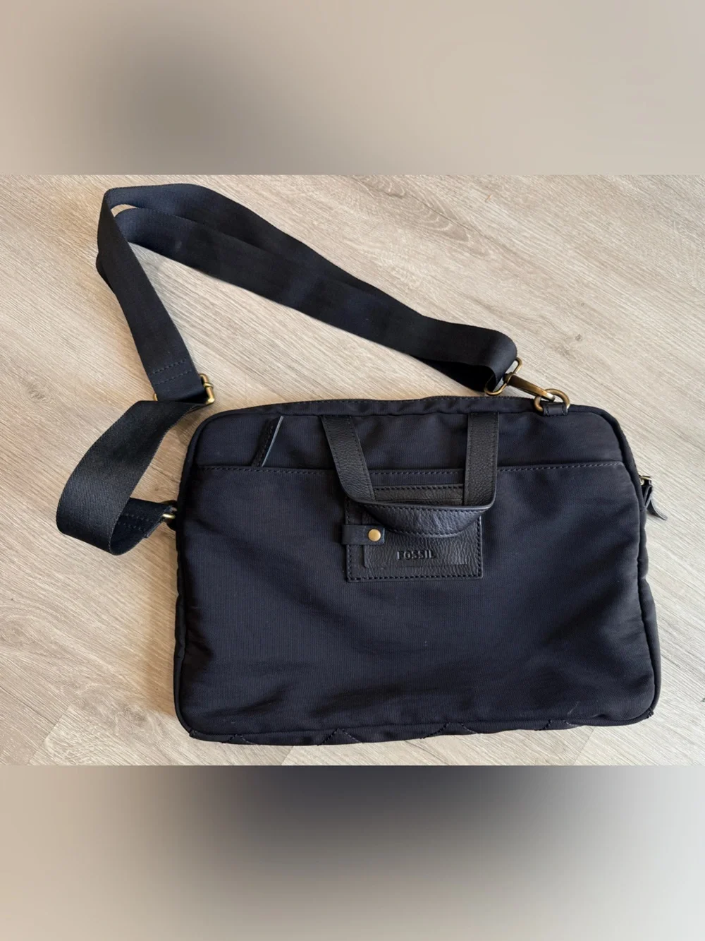Fossil Black Nylon Laptop Messenger Bag with Adjustable Strap messenger bag